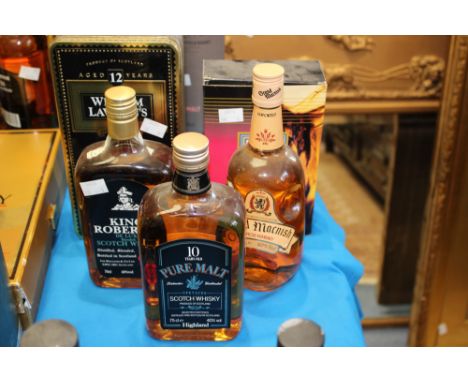 Pure Malt 10 year old Tesco whisky, William Lawson Scottish Gold de luxe 12 year old, Rare 20 Special whisky, King Robert 11 