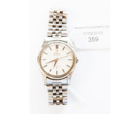 A gent's vintage Omega Constellation steel bracelet watch, centre sweep seconds hand, mechanical automatic movement, diameter