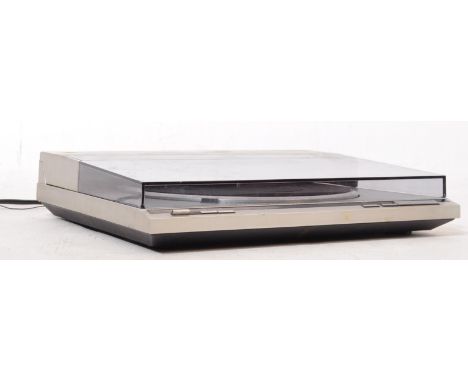 A vintage retro 20th century Technics Quartz&nbsp;sl-ql1 Hi-Fi audio record player with direct drive automatic turntable. Mea