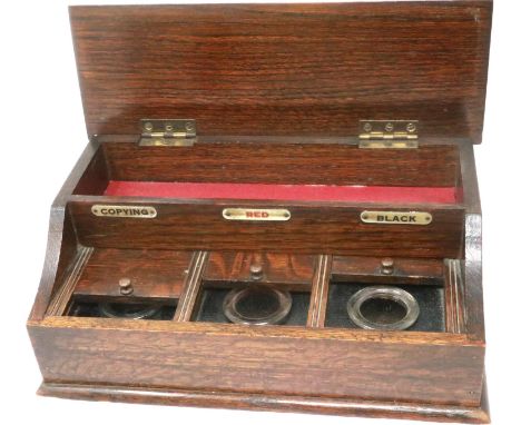 Oak triple inkwell and pen box, 27 x 16 x 10 cm H. P&amp;P Group 2 (£18+VAT for the first lot and £3+VAT for subsequent lots)
