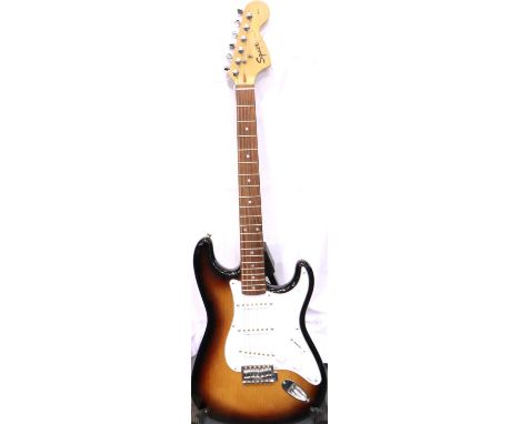 Fender Squire Stratocaster style electric guitar. P&amp;P Group 3 (£25+VAT for the first lot and £5+VAT for subsequent lots) 