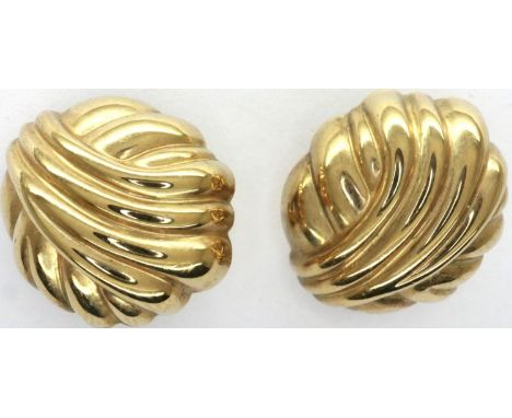 9ct gold clip on earrings, 3.4g. P&amp;P Group 1 (£14+VAT for the first lot and £1+VAT for subsequent lots) 