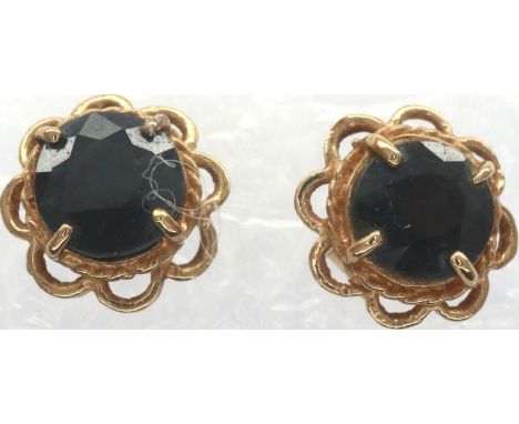 9ct gold sapphire set stud earrings, 1.5g. P&amp;P Group 1 (£14+VAT for the first lot and £1+VAT for subsequent lots) 