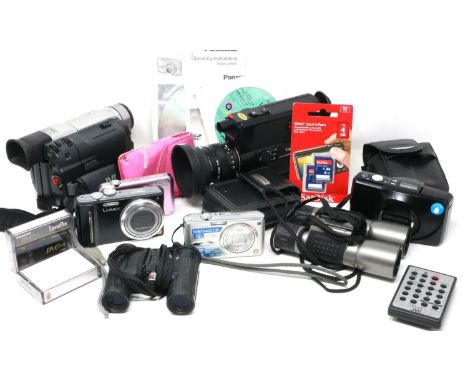 Quantity of mixed cameras such as Panasonic and Lumix. P&amp;P Group 1 (£14+VAT for the first lot and £1+VAT for subsequent l