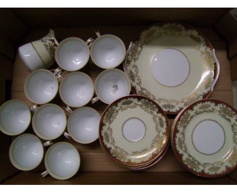 Noritake tea service: trios, milk jug etc ( 1 tray) 