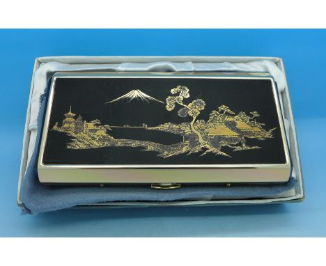 An oriental musical compact