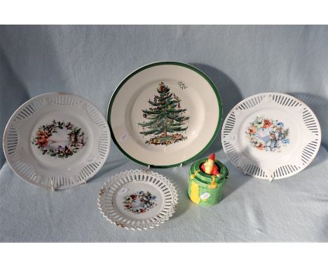 A 1930S JAPANESE NOVELTY SANTA CLAUS JAMPOT a Spode 'Christmas tree' dinnerplate, and three Edwardian Christmas ribbon plates