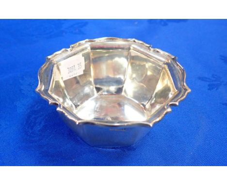 A HEAVY-GAUGE SILVER SUGAR BASIN of octagonal form