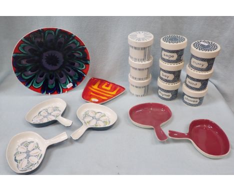 A COLLECTION OF POOLE POTTERY 