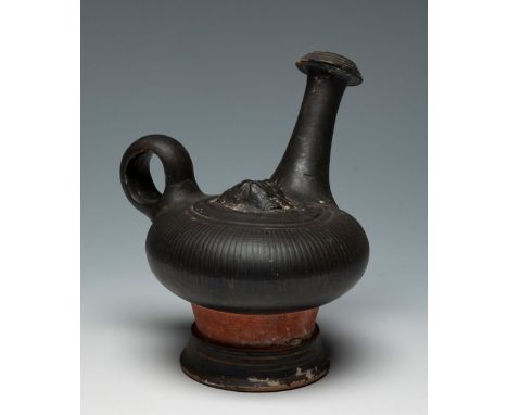 Greek Guttus, 3rd century BC.Black-glazed pottery.In good condition.Attached report issued by Ricardo Batista Noguera, former