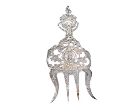 An early 20thC continental silver bread fork, cast with masks, putti, flowers and rococo scrolls, imports marks, Theodor Hart