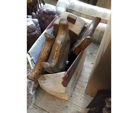 A box of saws and other tools 