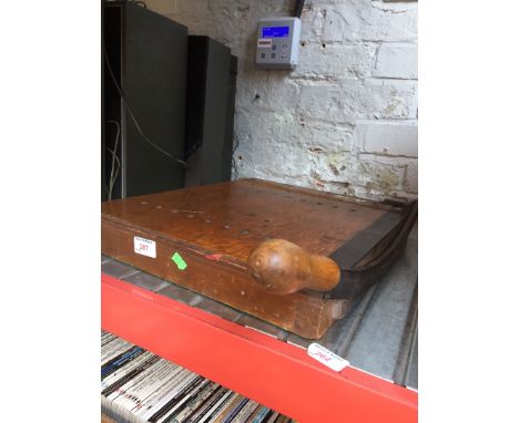 Manual paper cutter 