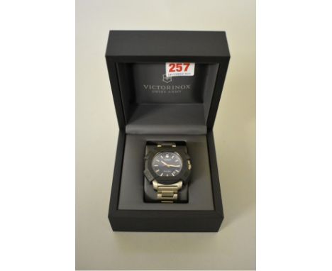 A modern Victorinox Swiss Army stainless steel quartz wristwatch, 43mm, ref 241724, with box. 