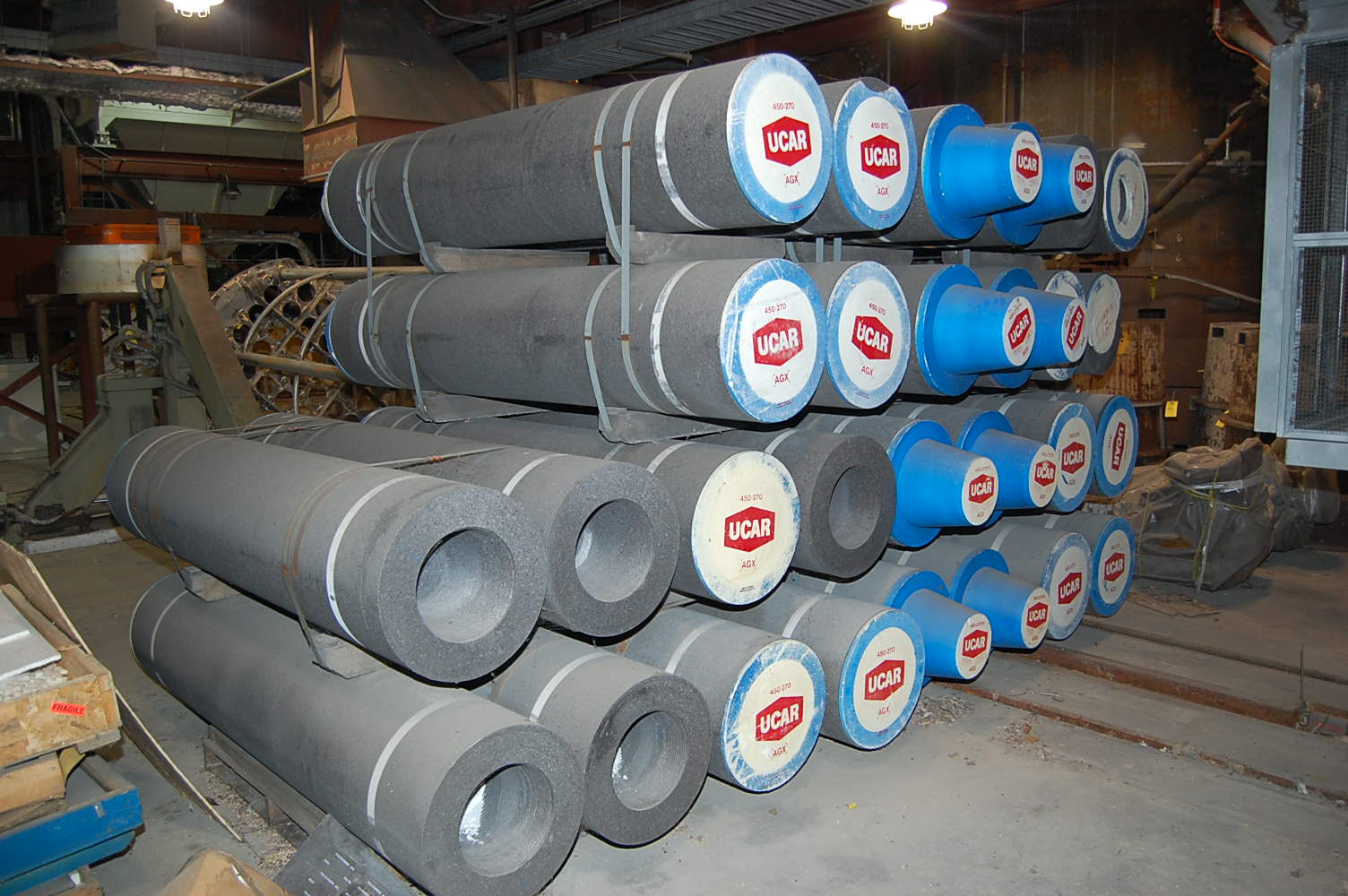 (Qty. 36) Graphite Electrodes (Furnace Electroids) 36 x UCAR 450x270