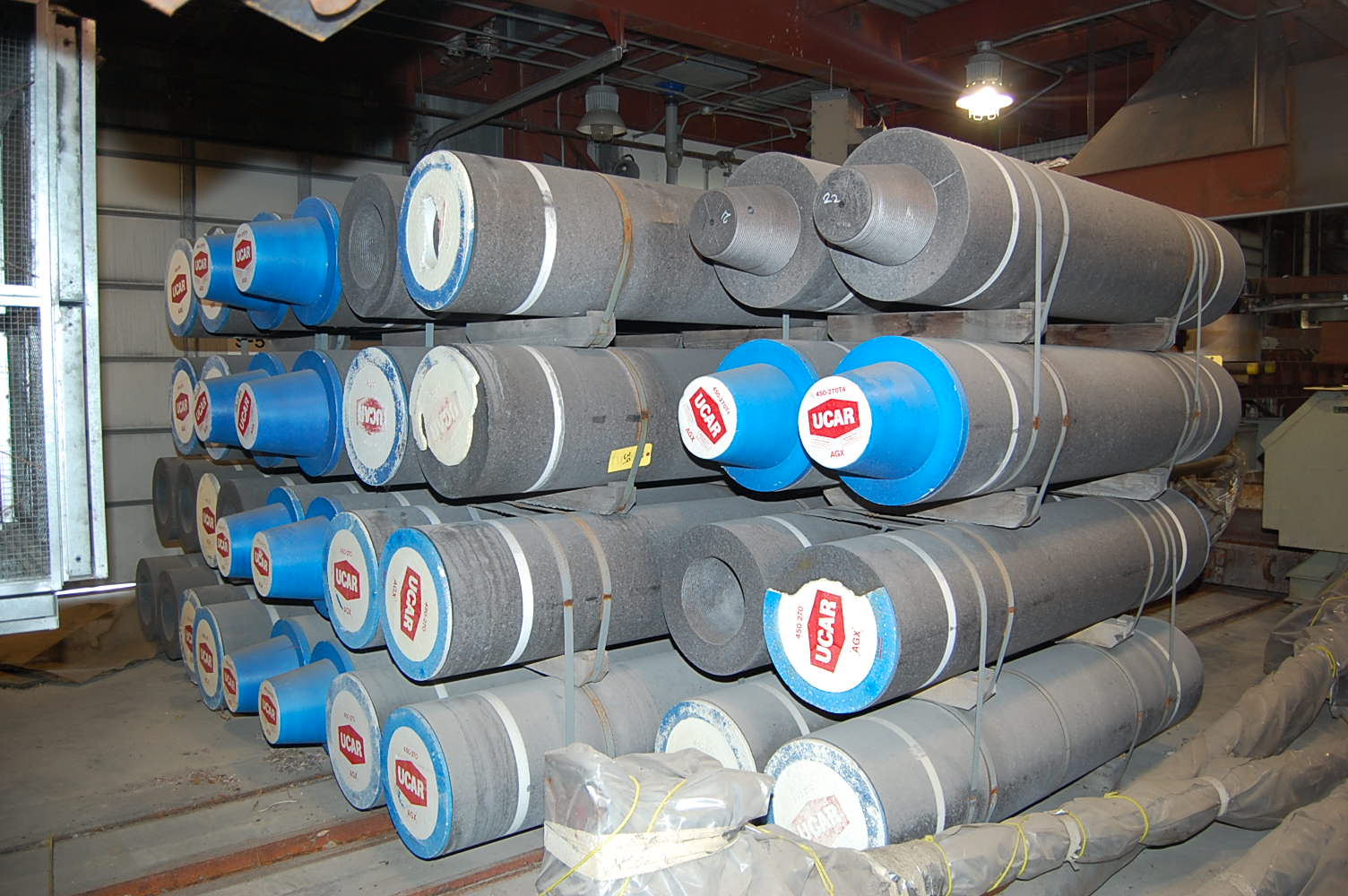 (Qty. 36) Graphite Electrodes (Furnace Electroids) 36 x UCAR 450x270