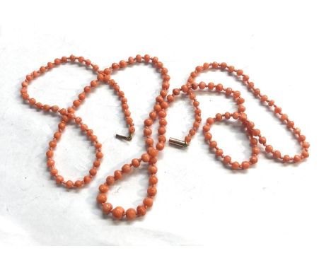Gold clasp vintage graduated coral bead necklace small beads measure approx 5mm dia to mm dia length 72cm weight 9.5g 