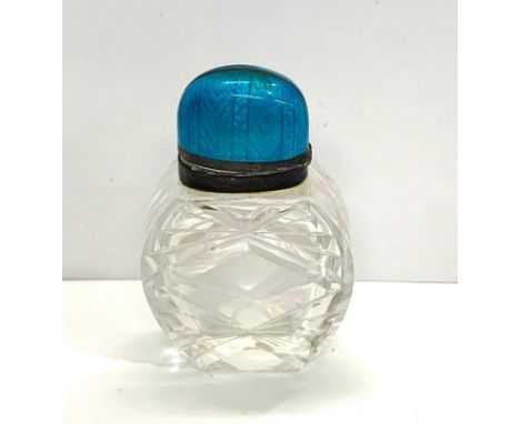 Antique silver and enamel scent / perfume bottle hallmarked 935s blue enamel top in good original condition measures approx. 