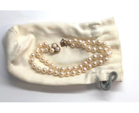 Vintage 14ct gold mounted pearl bracelet measures approx 21cm hallmarked 14ct gold clasp with 2 rows of cultured pearls in go