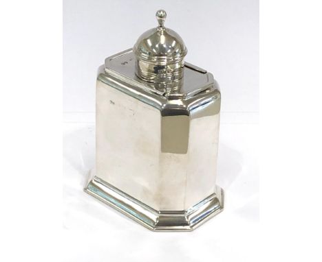 Victorian octagonal silver caddy George 1 style London 1892 by George Unite weight 150g,&nbsp;Item measures 11.4 cm in height