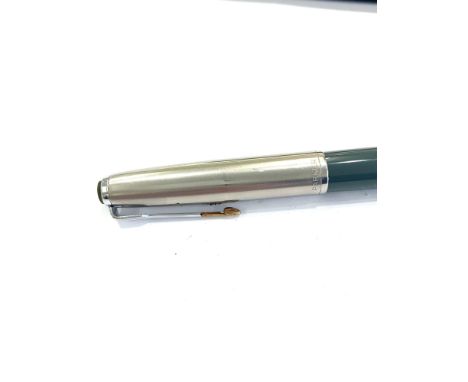 Vintage Parker 51 Grey fountain pen  w/ brushed steel cap, boxed item is in vintage condition  Signs of age and use 