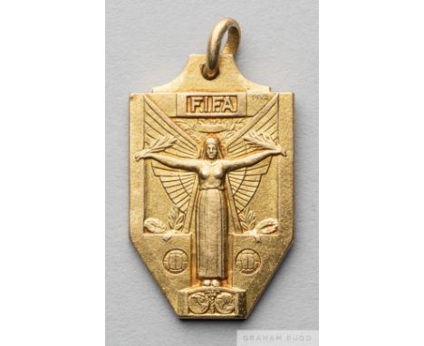 1962 Chile FIFA World Cup 18ct gold Winners medal awarded to Brazilian Amarildo Tavares da Silveira,
designed by PEKA, obvers