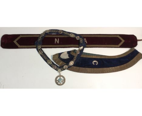 Friendly/Secret Societies - an Ancient Order of Druids silver and garnet velvet ceremonial collar, the silver chains, Present