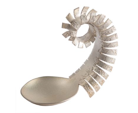 Karina Gill silver caddy spoon, hallmarked K E G, Birmingham 2017, in the form of a snail, 25grams, 5cm high. Karina Gill, is