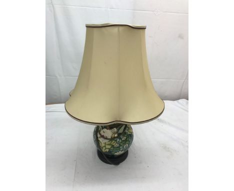 A Moorcroft bullrush lamp