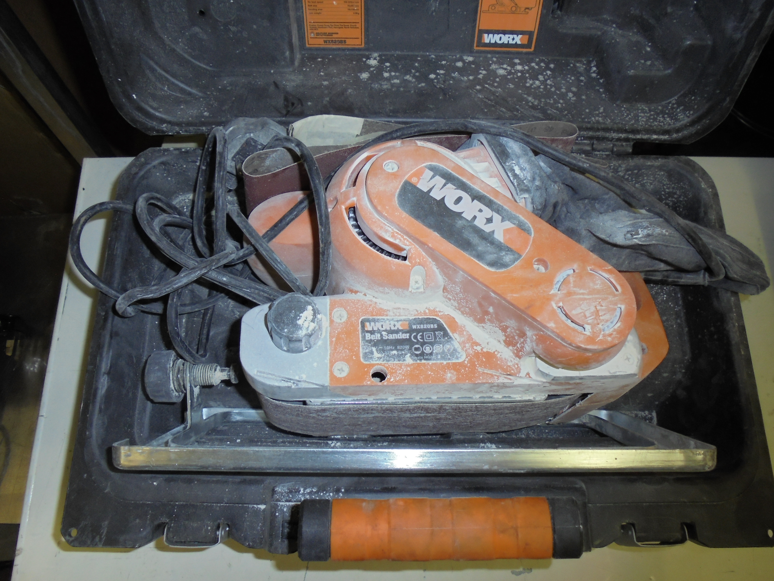 Worx Belt Sander, Model WX820BS. Comes with Carry Case. NOTE Viewing