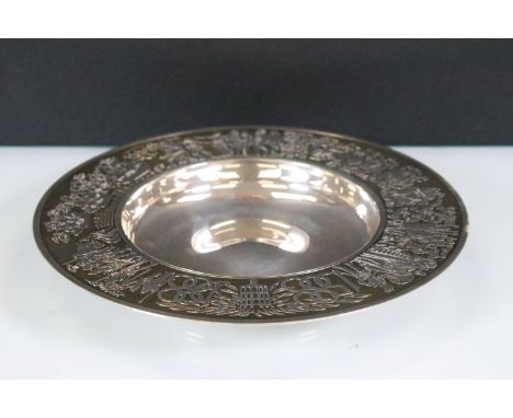 20th century commemorative silver dish, numbered 23 of 200, hallmarked Garrard &amp; Co Ltd London, 1988, 20.5cm diameter