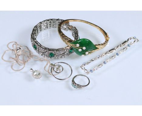 Group of jewellery to include a silver gilt bangle with jade panel and pearl accent stones (marked 925), silver and green sto