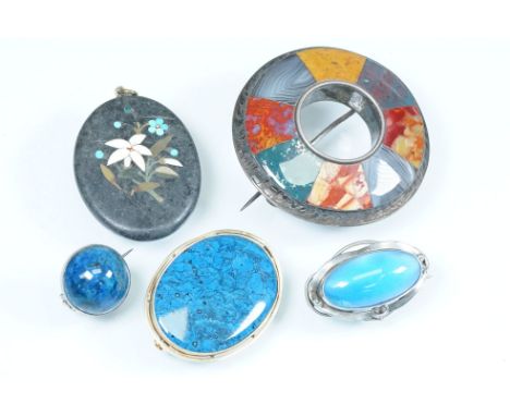 Collection of antique brooches to include a 19th Century Victorian specimen agate roundel brooch with pierced centre, three R