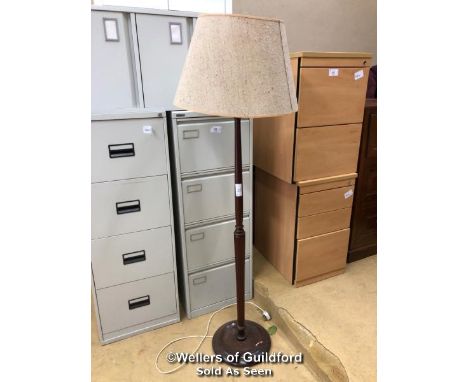 *STANDARD LAMP WITH SHADE - 170CM T