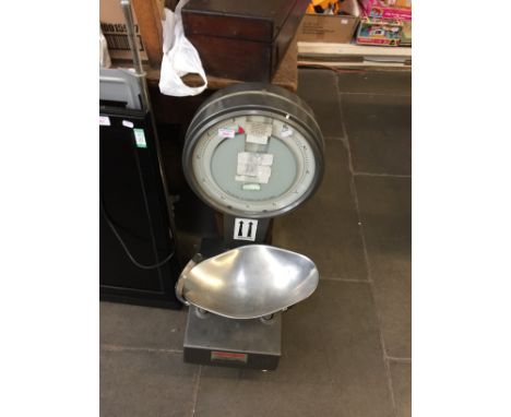 SHOP SCALES R