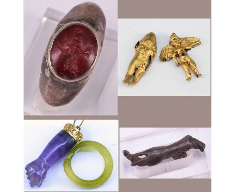 Konvolut div. Sammlerstücke: wohl römischer Ring 2-4 Jh. n. Chr., Silber, Karneol mit der Darstellung der Göttin des Ackerbau