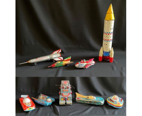 Konvolut Blechspielzeug, Sammlungsauflösung: 1 x Rocket Racer, China, L. 20 cm; 1 x Super Sonik, Indian Army, L. 24 cm; 1 x P