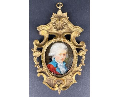 Unbekannter Künstler, um 1800, Portrait eines Mannes, Ölmalerei, in Messingrahmen, Altersspuren, mit Rahmen 9 x 6 cm