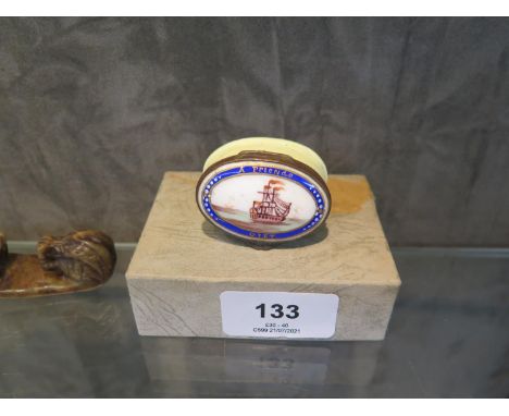 A 19th century Bilston type enamel patch box, the hinged lid depicting a ship and inscribed 'A Friende Gift', 4.5 cm wide 