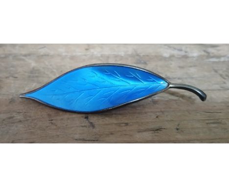 DAVID ANDERSEN, a Norwegian guilloche enamel brooch, marked NORWAY STERLING, also with makers marks, length 71cm.Condition - 
