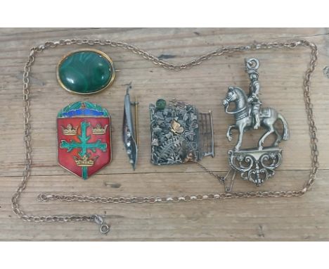 Hallmarked silver jewellery comprising a brooch modelled as a garden gate, an enamelled badge, a 'Lily of the Valley' brooch 