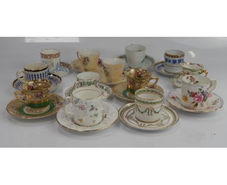 Porcelain coffee cans and cabinet cups and saucers, (1 tray).