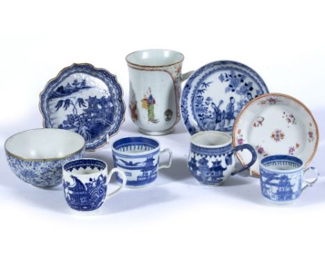 Porcelain baluster tankard Chinese, Qianlong, three Chinese blue and white small cups, two saucer dishes, a famille rose dish