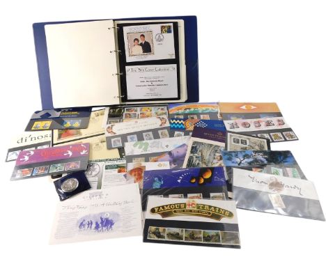 A large quantity of first day covers, etc. 