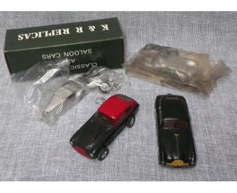 K&R REPLICAS: A WHITE METAL KIT OF A H.R.G. 1947 and a white metal Aston Martin (both un-assembled) and two assembled kits, a