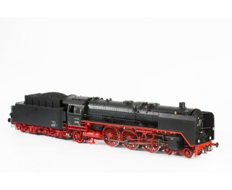 MARKLIN GAUGE 1: AN ELECTRIC STEAM LOCOMOTIVE AND TENDER 'DAMPFLOKOMOTIVE MIT Schlepptender Deutsche Bundesbahn (DB)' in orig