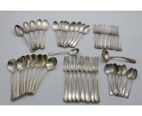 A 20TH CENTURY CANADIAN PART-CANTEEN OF "GEORGIAN PLAIN" PATTERN FLATWARE TO INCLUDE:- Five table spoons, eight table forks, 