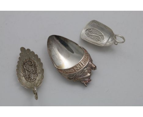 A CONTEMPORARY LIMITED EDITION CADDY SPOON in commemoration of the late John D. Norie (founder of the Society of Caddy Spoon 