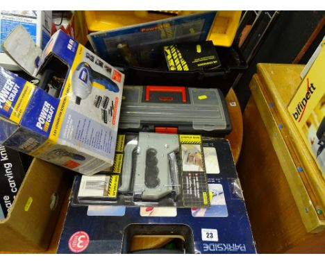 Parcel of garage items including Parkside electric scraper/carver, staple gun, small air compressor and a lithium/ion screwdr