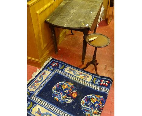 Vintage reeded leg drop leaf table A/F along with a small tripod wine table and blue rug with tasselled ends